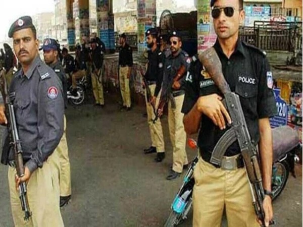 کراچی میں پولیس کے مصنوعی کامبنگ آپریشن کا پردہ فاش، اسٹریٹ کرائمز میں اضافہ