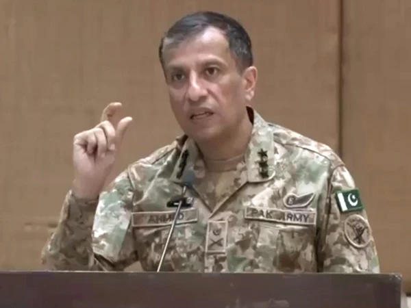 مٹھی بھر دہشت گرد بلوچستان کی ترقی کا راستہ نہیں روک سکتے،ڈ ی جی آئی ایس پی آر