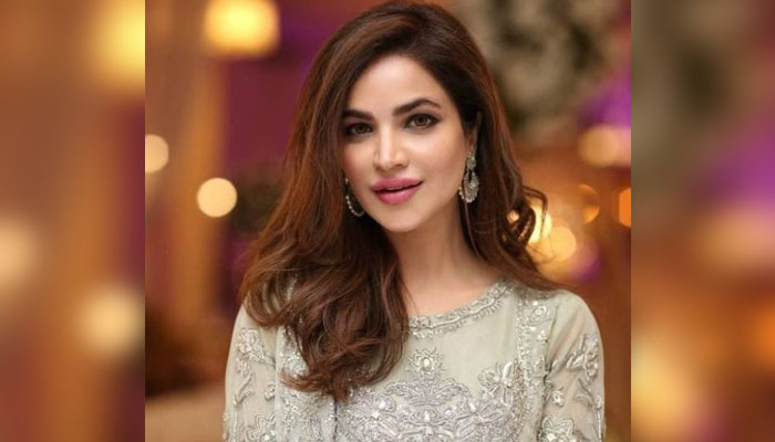 حمیرا اصغر کے والد نے کراچی آکر لاش وصول کرنے سے انکار کردیا، پولیس