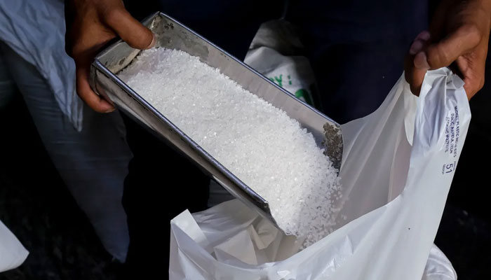 ملک  میں چینی کا بحران پھر سر اٹھانے لگا ،قیمتیں بڑھ گئیں