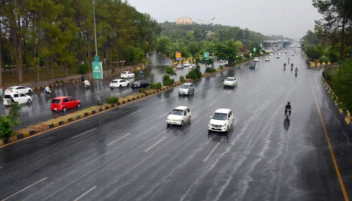 اسلام آباد، پنڈی اور لاہور سمیت پنجاب کے مختلف شہروں میں بارش