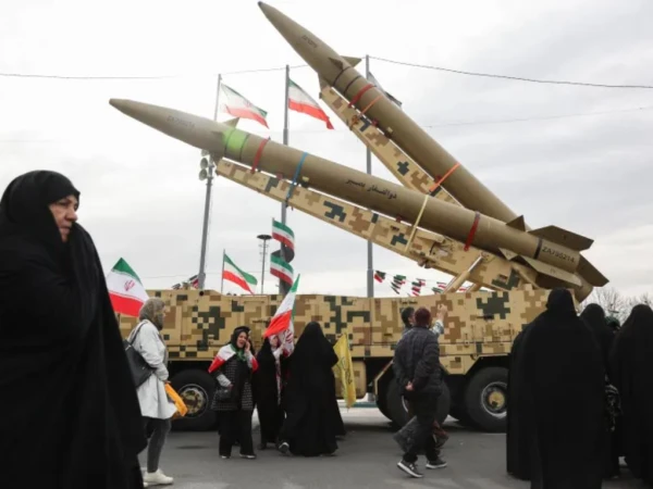 ایران نے عرب ممالک پر 2000 ڈرونز اور 500 میزائل داغے، نیویارک ٹائمز رپورٹ