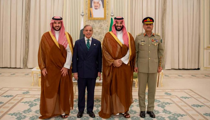وزیراعظم کی سعودی ولی عہد سے ملاقات، سعودی عرب کیساتھ مکمل یکجہتی کا اعادہ