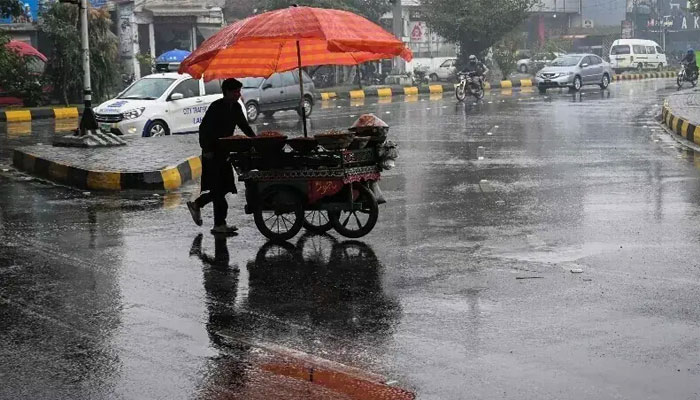 کراچی میں آج تیز ہوائیں چلنے اور بونداباندی کا امکان