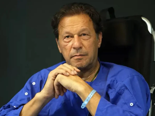 عمران خان کی اسپتال منتقلی کے حکم کی خلاف ورزی، سپریم کورٹ میں توہینِ عدالت کی درخواست
